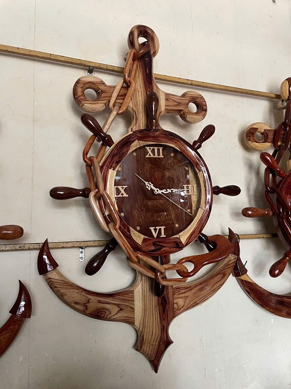 Đồng hồ xích neo gỗ Cẩm số 01